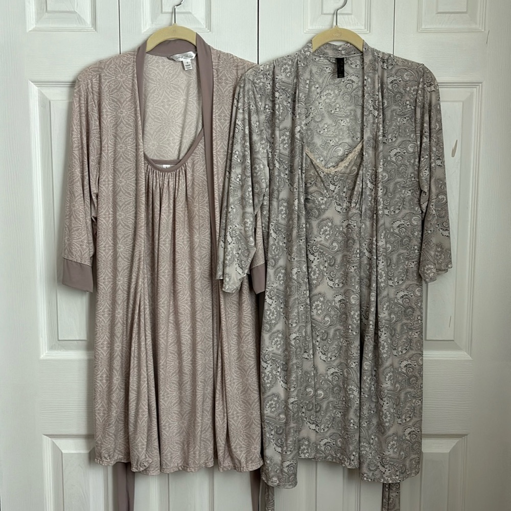 EUC Set of 2 nightgown and robe sets